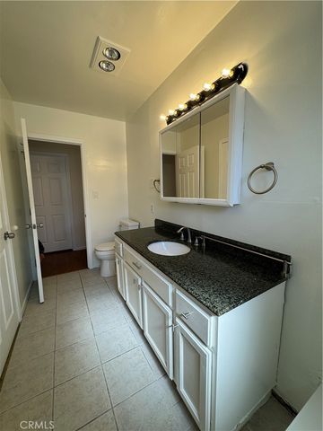 1183 N Normandie, Los Angeles, CA 90029