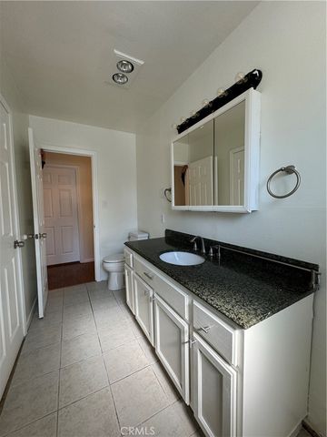 1183 N Normandie, Los Angeles, CA 90029