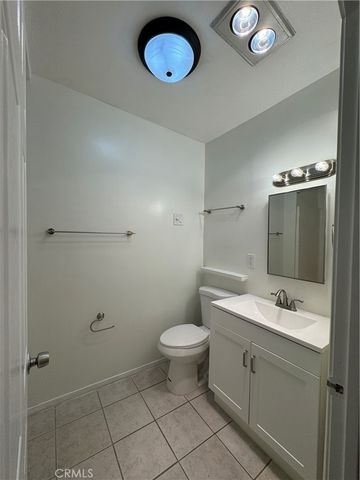 1183 N Normandie, Los Angeles, CA 90029