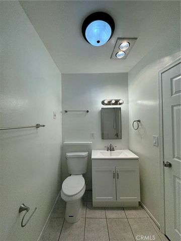 1183 N Normandie, Los Angeles, CA 90029