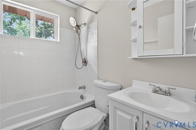 8204 Adrian Dr, Henrico, VA 23294