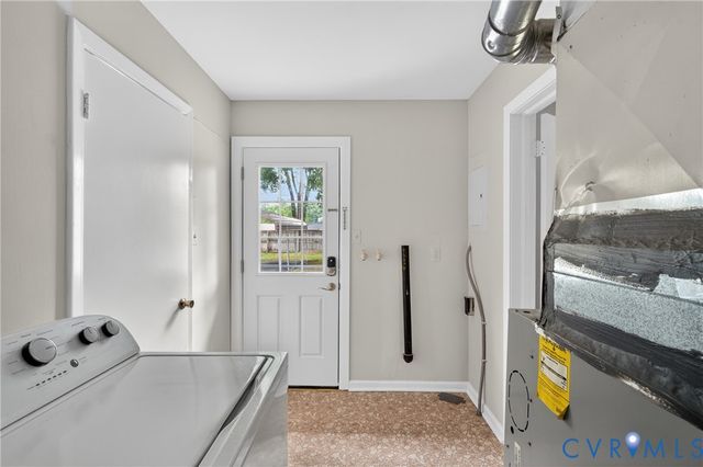 8204 Adrian Dr, Henrico, VA 23294