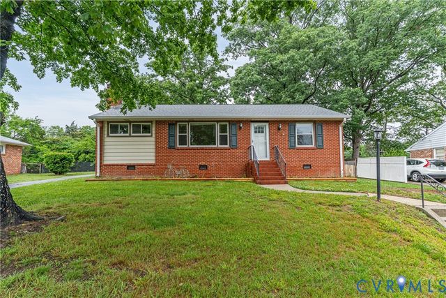 8204 Adrian Dr, Henrico, VA 23294