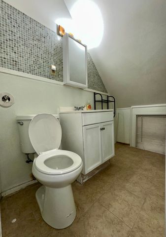 10749 S State Street, Chicago, IL 60628