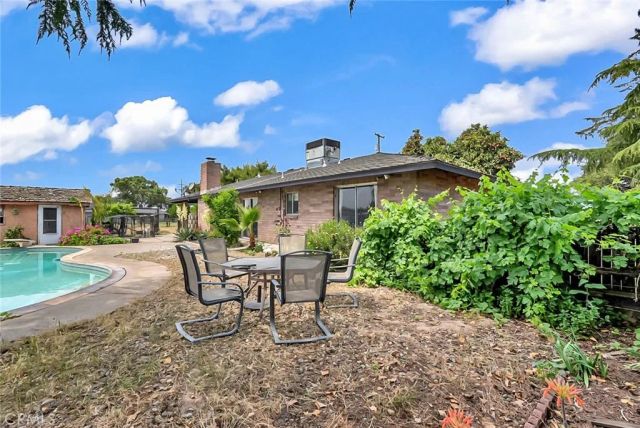 7119 Mercedes, Winton, CA 95388