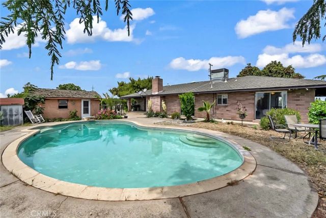 7119 Mercedes, Winton, CA 95388