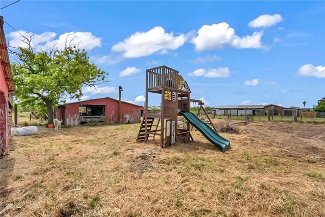 7119 Mercedes, Winton, CA 95388
