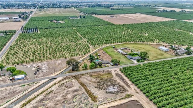 7119 Mercedes, Winton, CA 95388