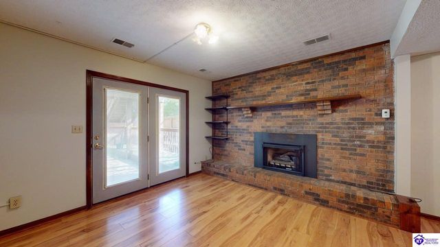 354 Boone Trace, Radcliff, KY 40160