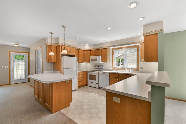 1352 15th Street, Baraboo, WI 53913