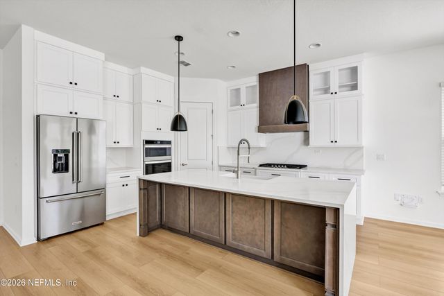 329 RUM RUNNER Way, St. Johns, FL 32259