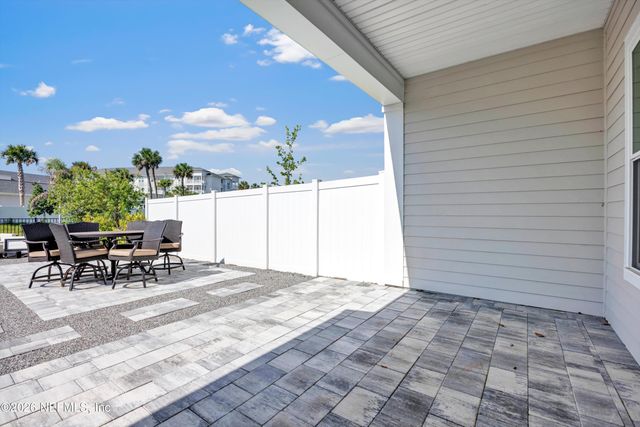 329 RUM RUNNER Way, St. Johns, FL 32259