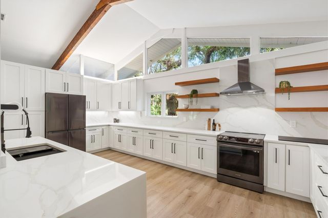 2211 SW 27th Ter, Fort Lauderdale, FL 33312