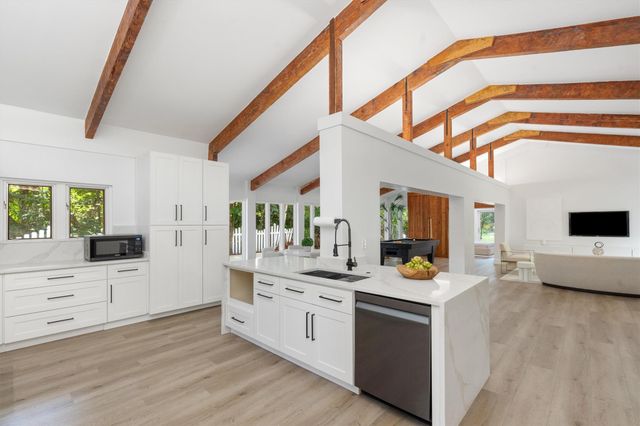 2211 SW 27th Ter, Fort Lauderdale, FL 33312