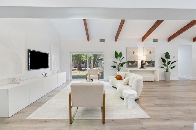 2211 SW 27th Ter, Fort Lauderdale, FL 33312