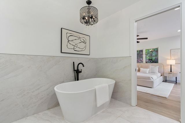 2211 SW 27th Ter, Fort Lauderdale, FL 33312