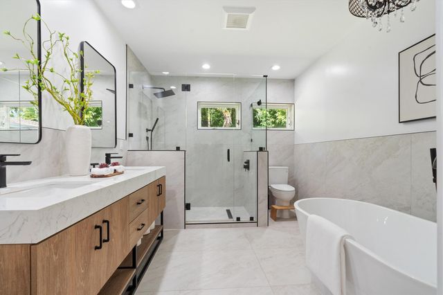 2211 SW 27th Ter, Fort Lauderdale, FL 33312