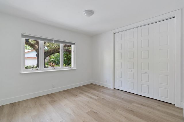 2211 SW 27th Ter, Fort Lauderdale, FL 33312