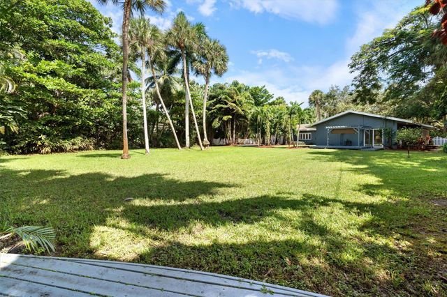 2211 SW 27th Ter, Fort Lauderdale, FL 33312