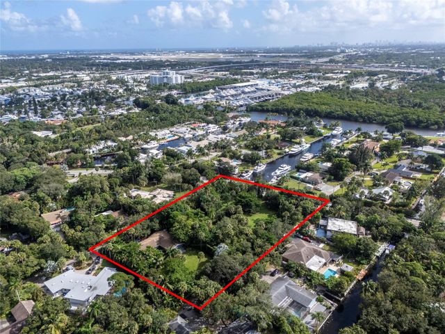 2211 SW 27th Ter, Fort Lauderdale, FL 33312