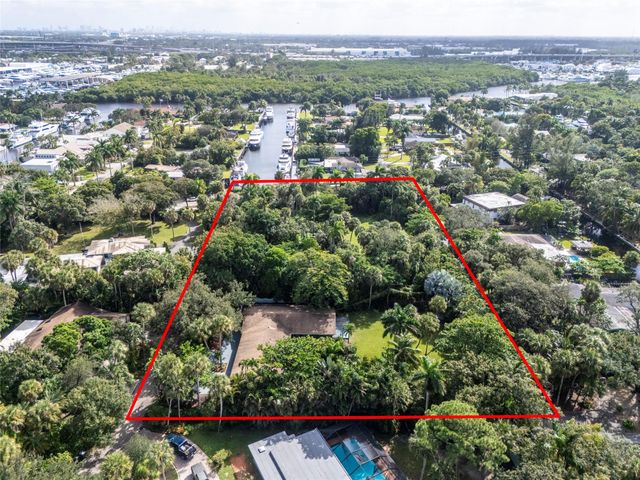 2211 SW 27th Ter, Fort Lauderdale, FL 33312