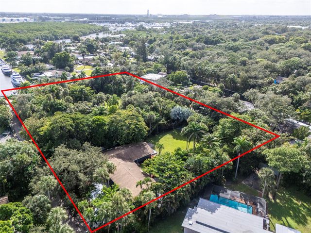 2211 SW 27th Ter, Fort Lauderdale, FL 33312