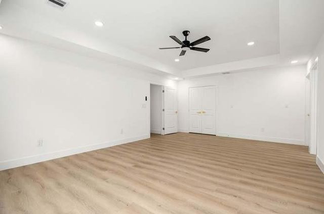 5518 Beechnut Street, Houston, TX 77096