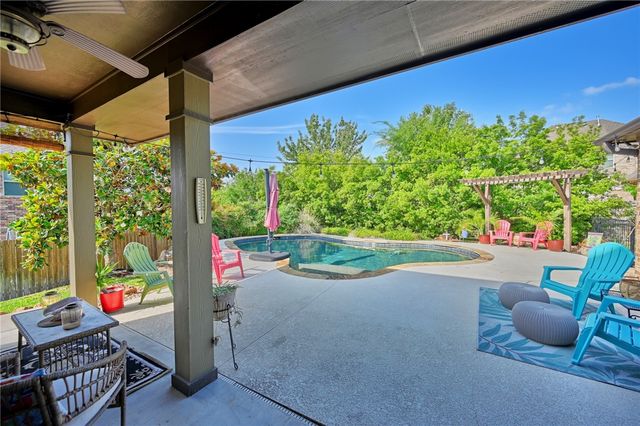 2205 Ralston Creek Court, Brenham, TX 77833
