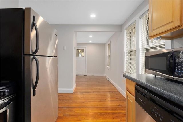 3550 NW Edgewater Trail, Kansas City, MO 64151