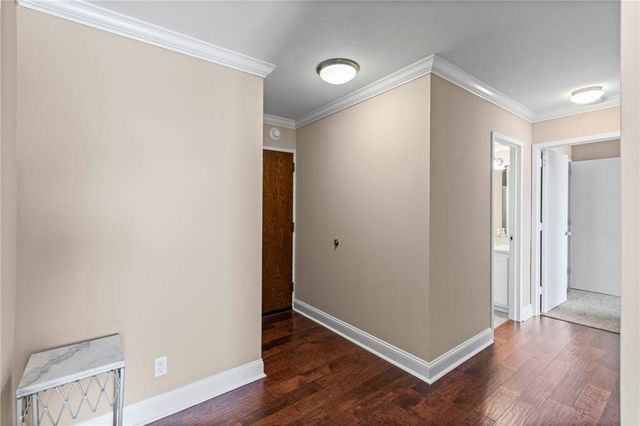 2510 Grand Boulevard 2701, Kansas City, MO 64108