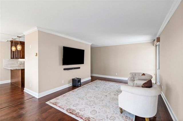 2510 Grand Boulevard 2701, Kansas City, MO 64108