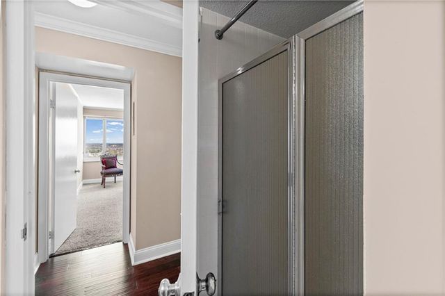 2510 Grand Boulevard 2701, Kansas City, MO 64108