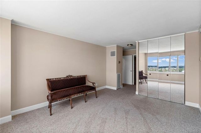 2510 Grand Boulevard 2701, Kansas City, MO 64108