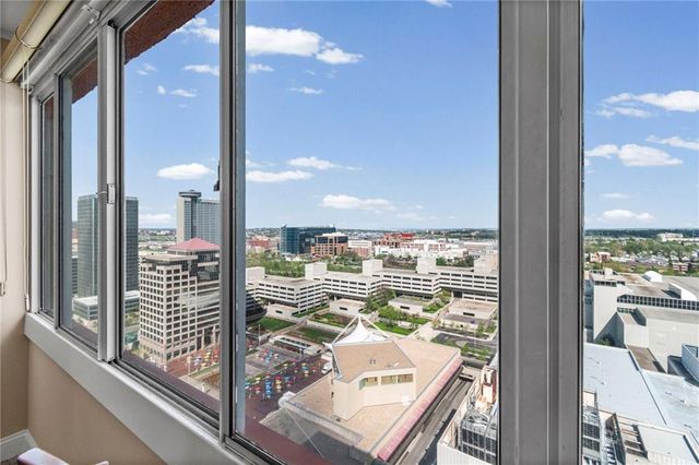 2510 Grand Boulevard 2701, Kansas City, MO 64108