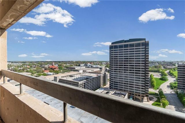2510 Grand Boulevard 2701, Kansas City, MO 64108