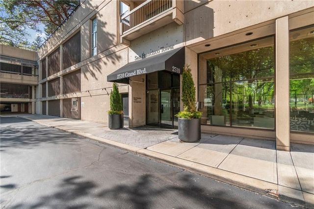 2510 Grand Boulevard 2701, Kansas City, MO 64108