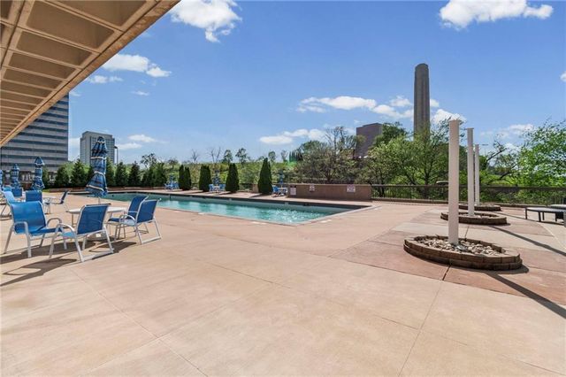 2510 Grand Boulevard 2701, Kansas City, MO 64108
