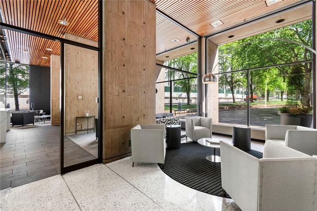 2510 Grand Boulevard 2701, Kansas City, MO 64108