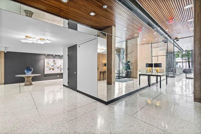 2510 Grand Boulevard 2701, Kansas City, MO 64108