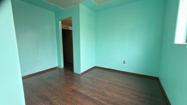 206 E Crawford St, Deer Park, WA 99006