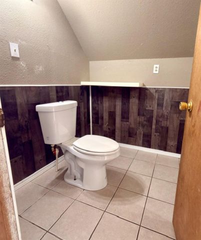 206 E Crawford St, Deer Park, WA 99006