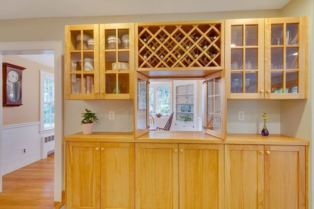17 Palmer Hill Ave, Reading, MA 01867