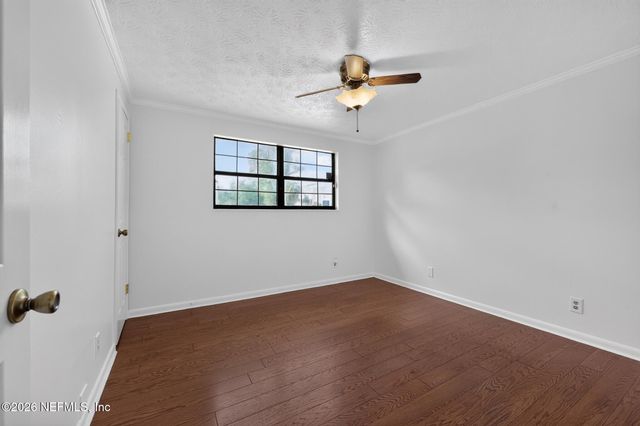 1504 HAMMONDWOOD Road N, Jacksonville, FL 32221