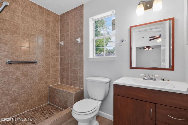 1504 HAMMONDWOOD Road N, Jacksonville, FL 32221