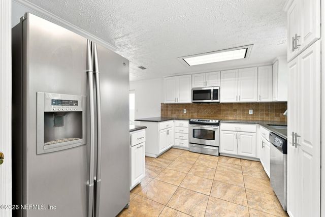 1504 HAMMONDWOOD Road N, Jacksonville, FL 32221