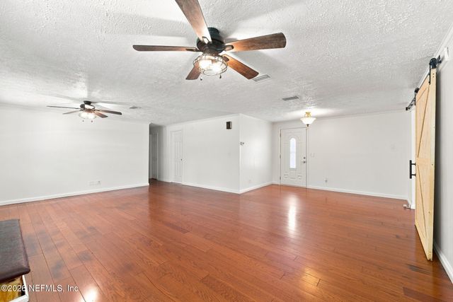 1504 HAMMONDWOOD Road N, Jacksonville, FL 32221