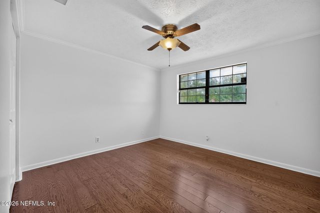 1504 HAMMONDWOOD Road N, Jacksonville, FL 32221