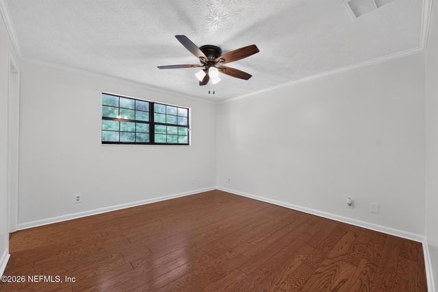 1504 HAMMONDWOOD Road N, Jacksonville, FL 32221