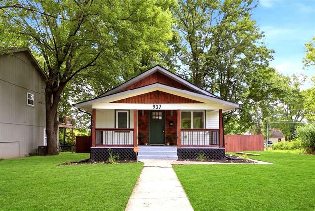 937 S Pope Avenue, Independence, MO 64050