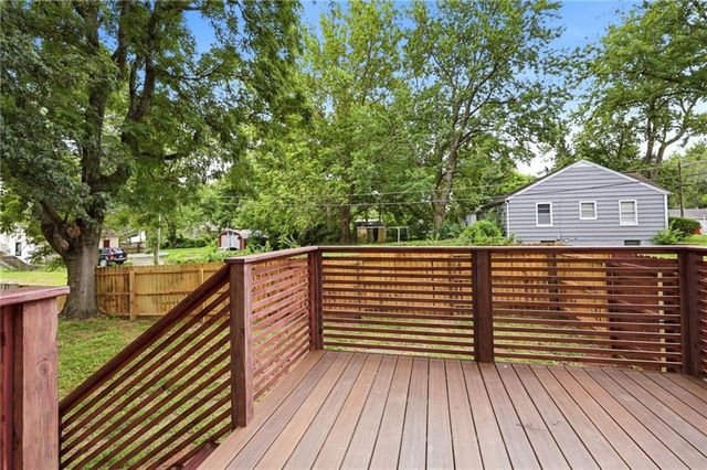 937 S Pope Avenue, Independence, MO 64050